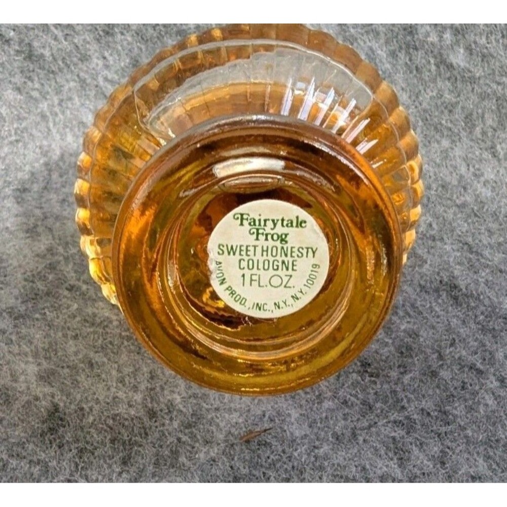 Avon Fairytale Frogg Sweethonesty Cologne 1 Fl Oz 3" Tall - Picture 5 of 5